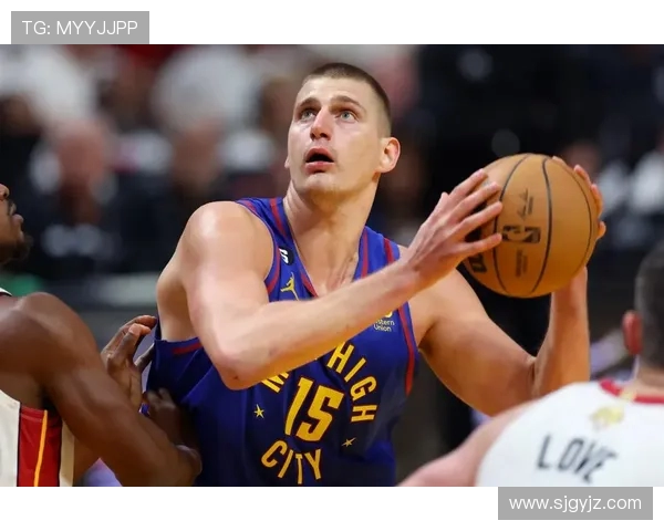 约基奇休赛期体重管理引关注：自律与争议并存的 五花肉 进化史